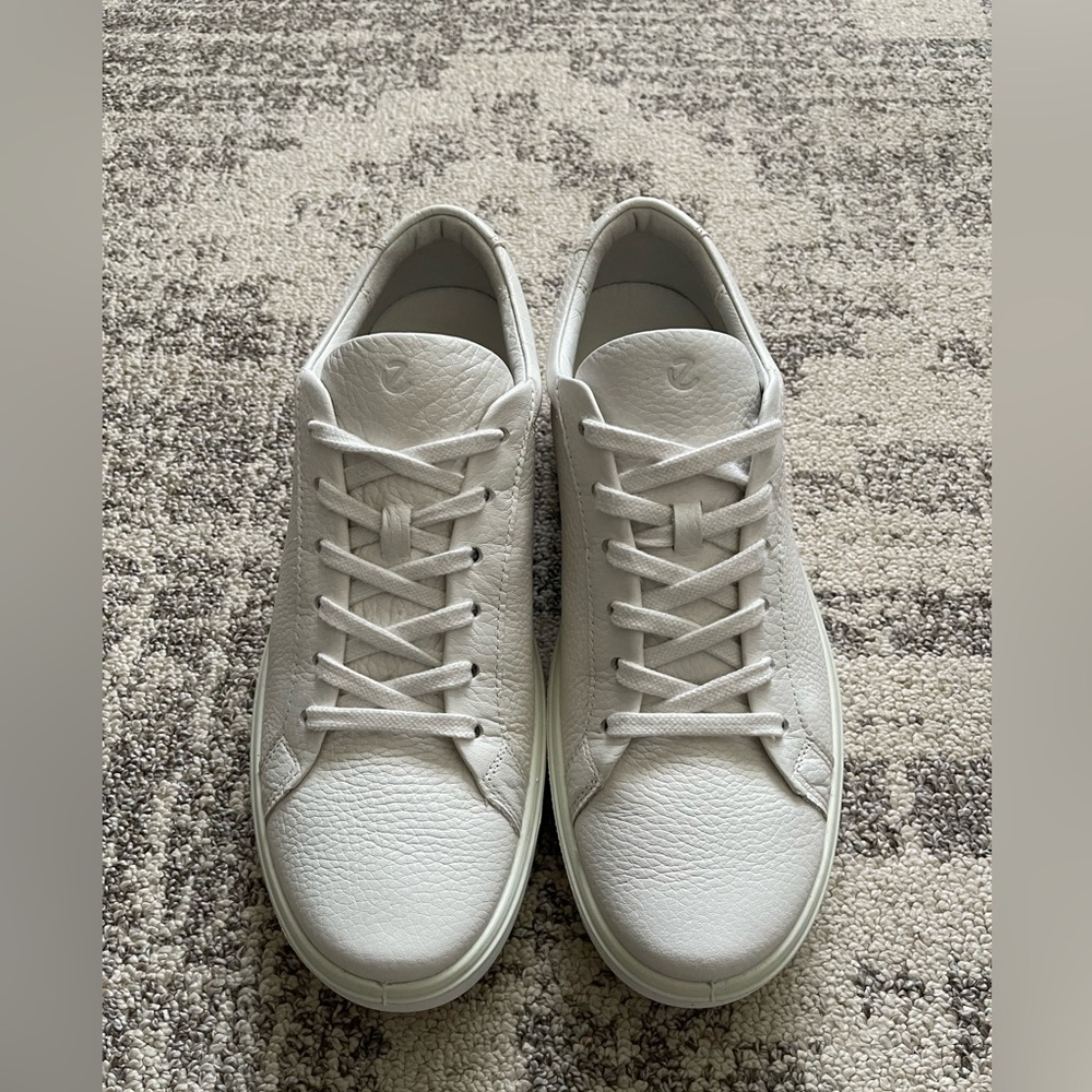 ECCO Women's Soft 7 Limited Edition in White size 41